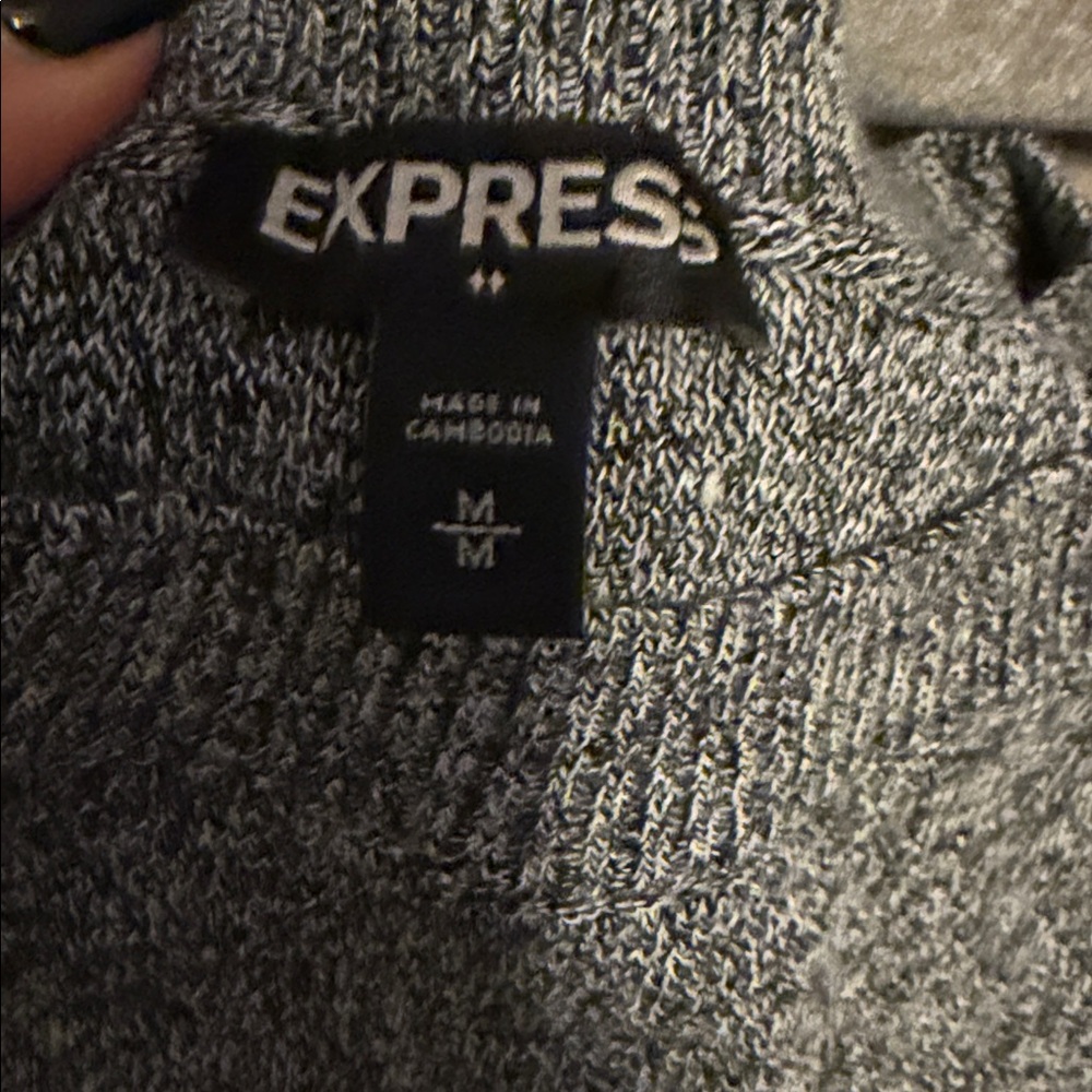 Express, Marled Gray Lightweight Pullover - image 2